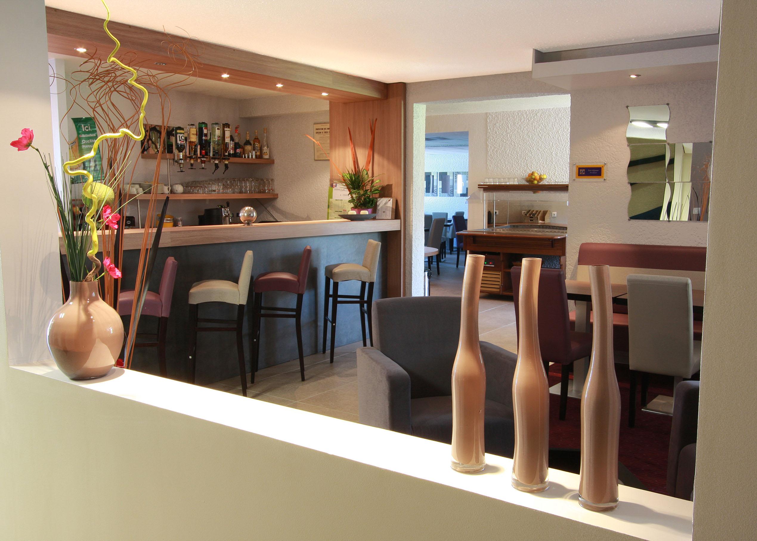 Kyriad Auxerre Appoigny Restaurang bild